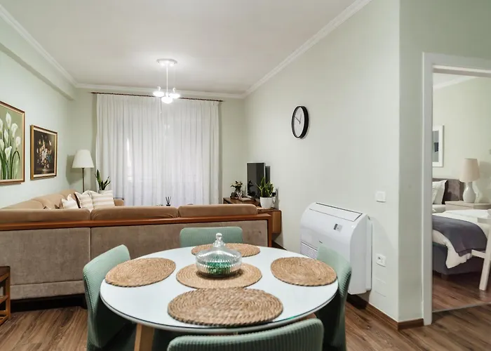 Cozy House In Apartmán Tirana